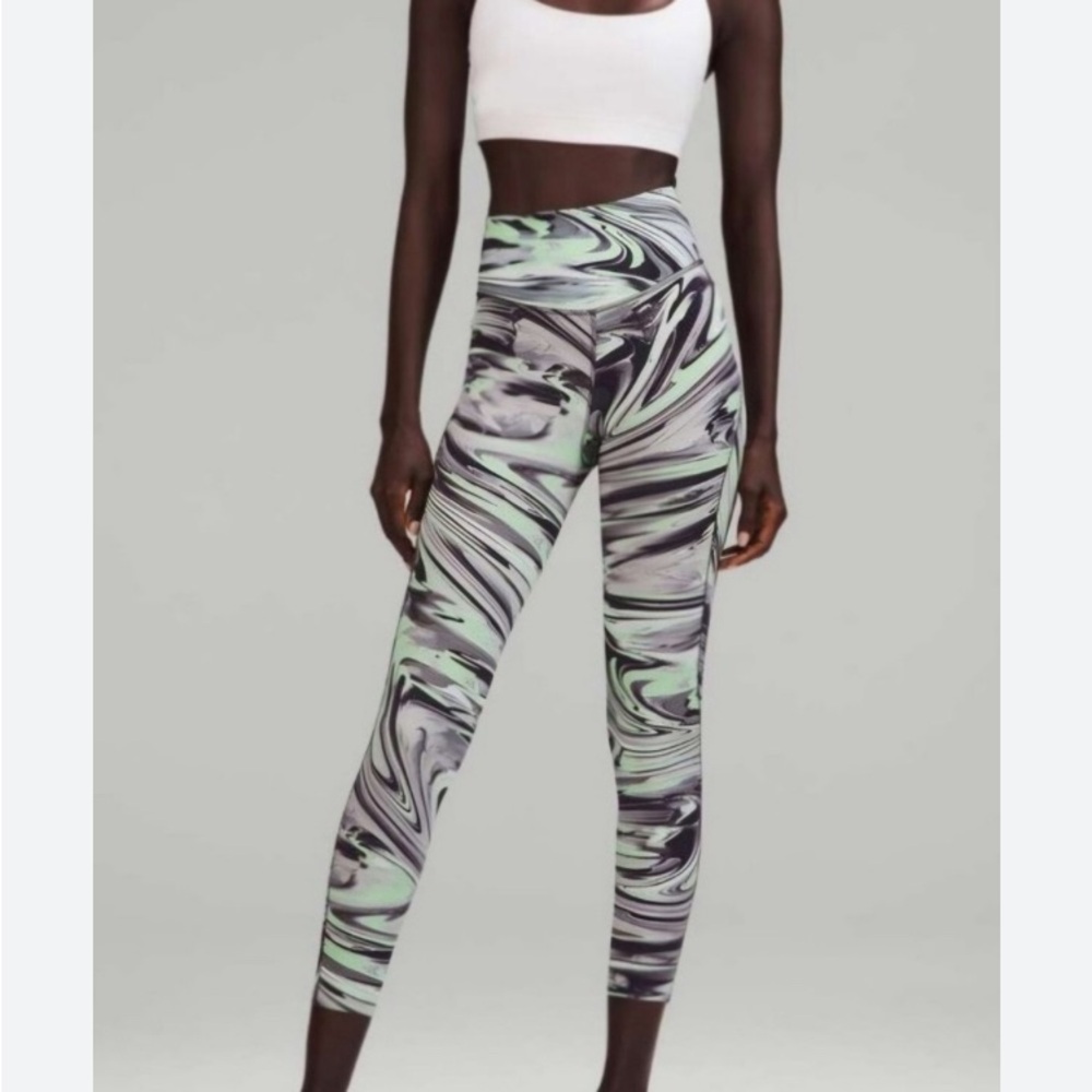 Lululemon Athletica Green/Black Swirl Pattern Swift Speed High Rise Legging Sz 2